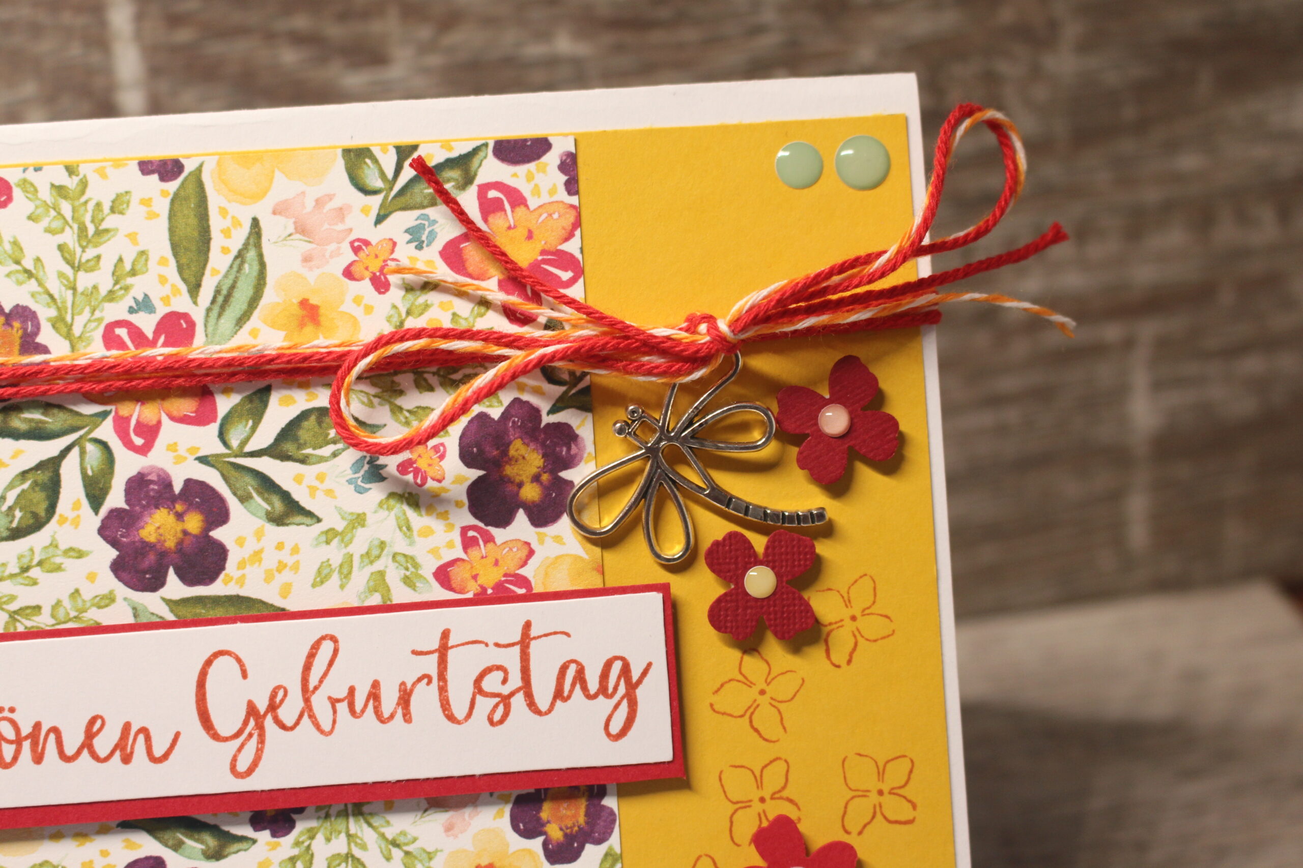 NobleWorks 50. Geburtstagskarte – Blumenmuster, Mit 12,7x17,8 Cm Umschlag (1 Karte, C8255MBG)